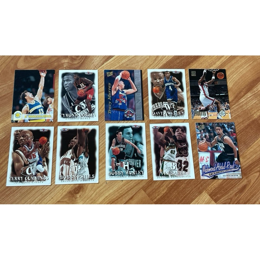 10 NBA Basketball Cards
Good condition